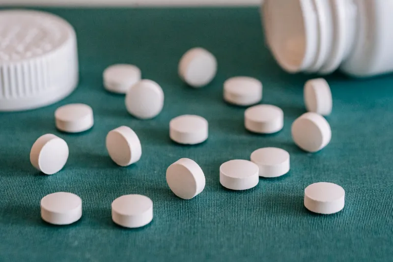 The Little Pill That Conquered America's Medicine Cabinets — And Why Doctors Are Now Asking You to Put It Back